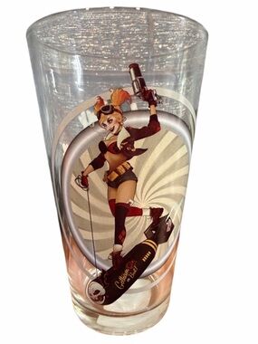 Harley Quinn DC Toon Tumblers Bombshell Series 1940’s Pin-Up Pint Glass Mancave